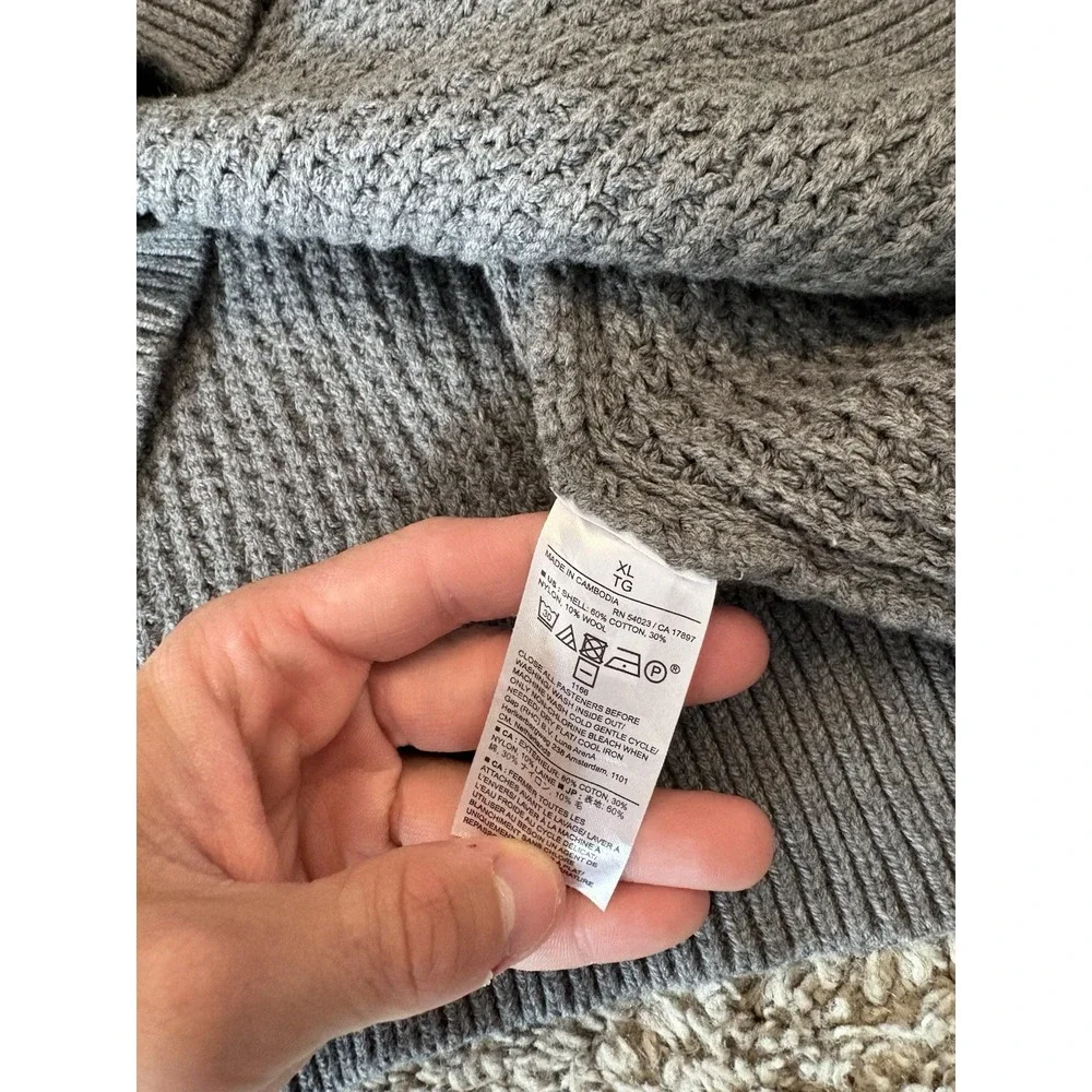 Banana Republic Sweater Men XL Gray Mock Neck Henley Button Ribbed Knit Pullover